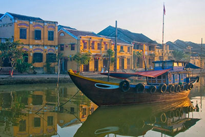 Buse and taxi options available from Hue to Hoi An